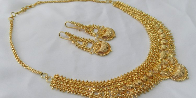 Chinese Gold Necklace