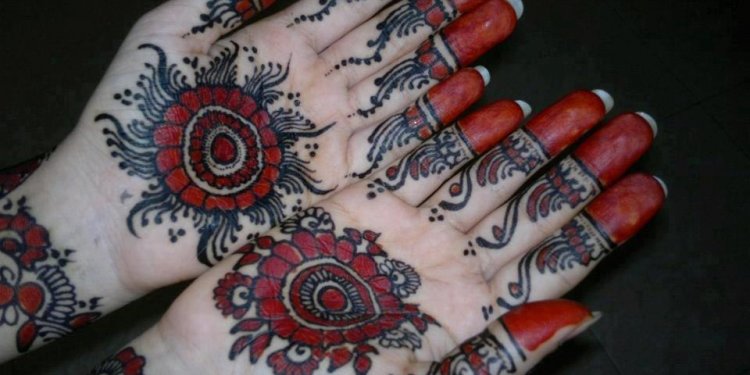 Henna Tattoos Design for Girls